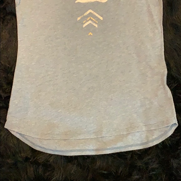 Hollister Light Blue T-Shirt Sz L - Picture 6 of 7